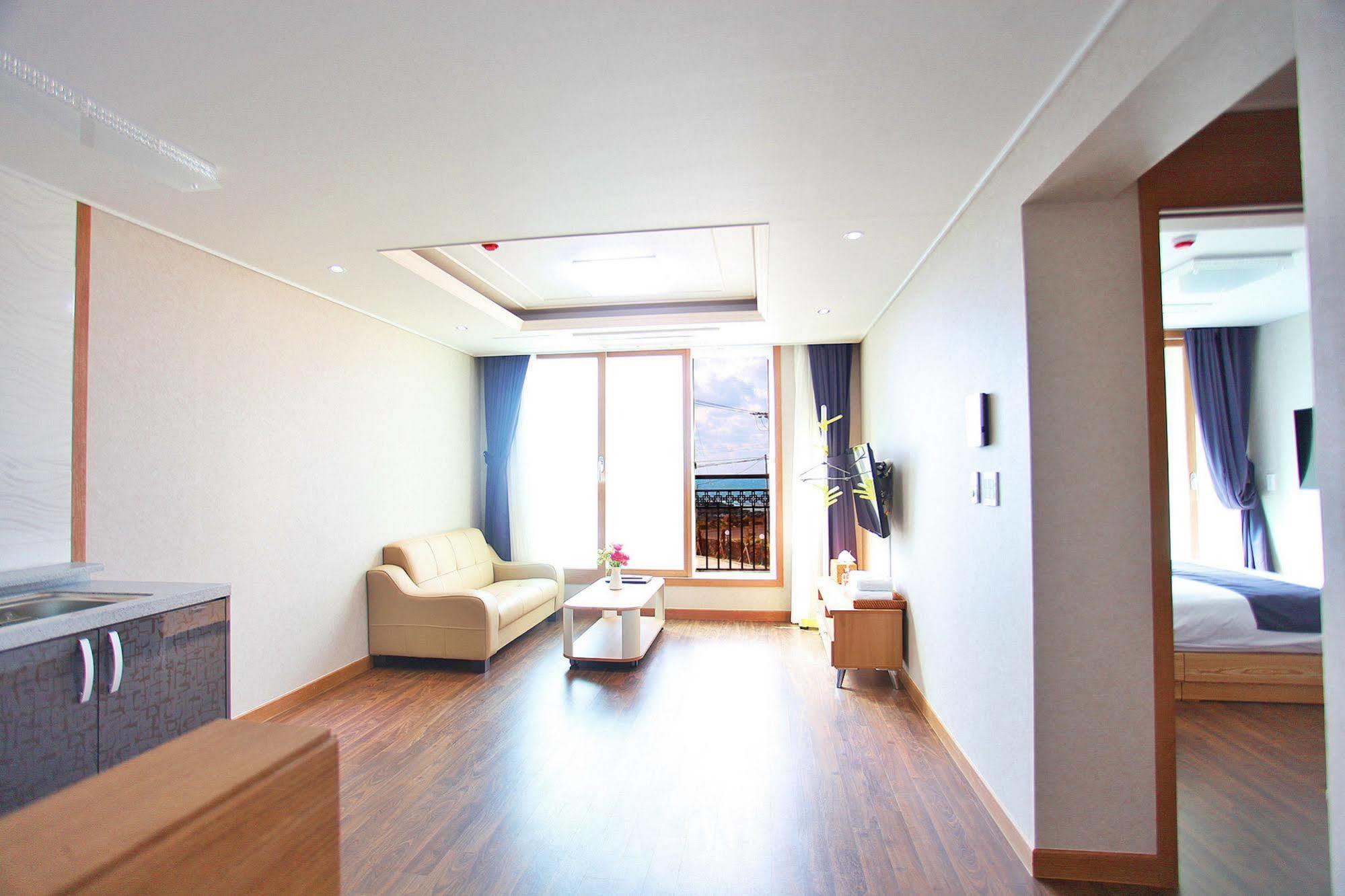 J Raum Resort Seogwipo Luaran gambar