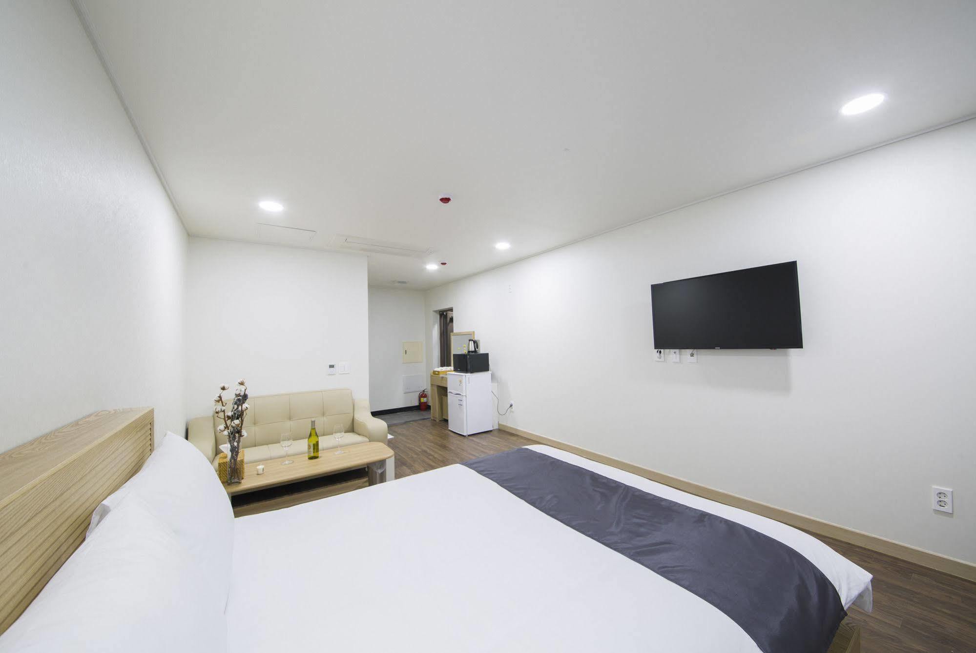 J Raum Resort Seogwipo Luaran gambar