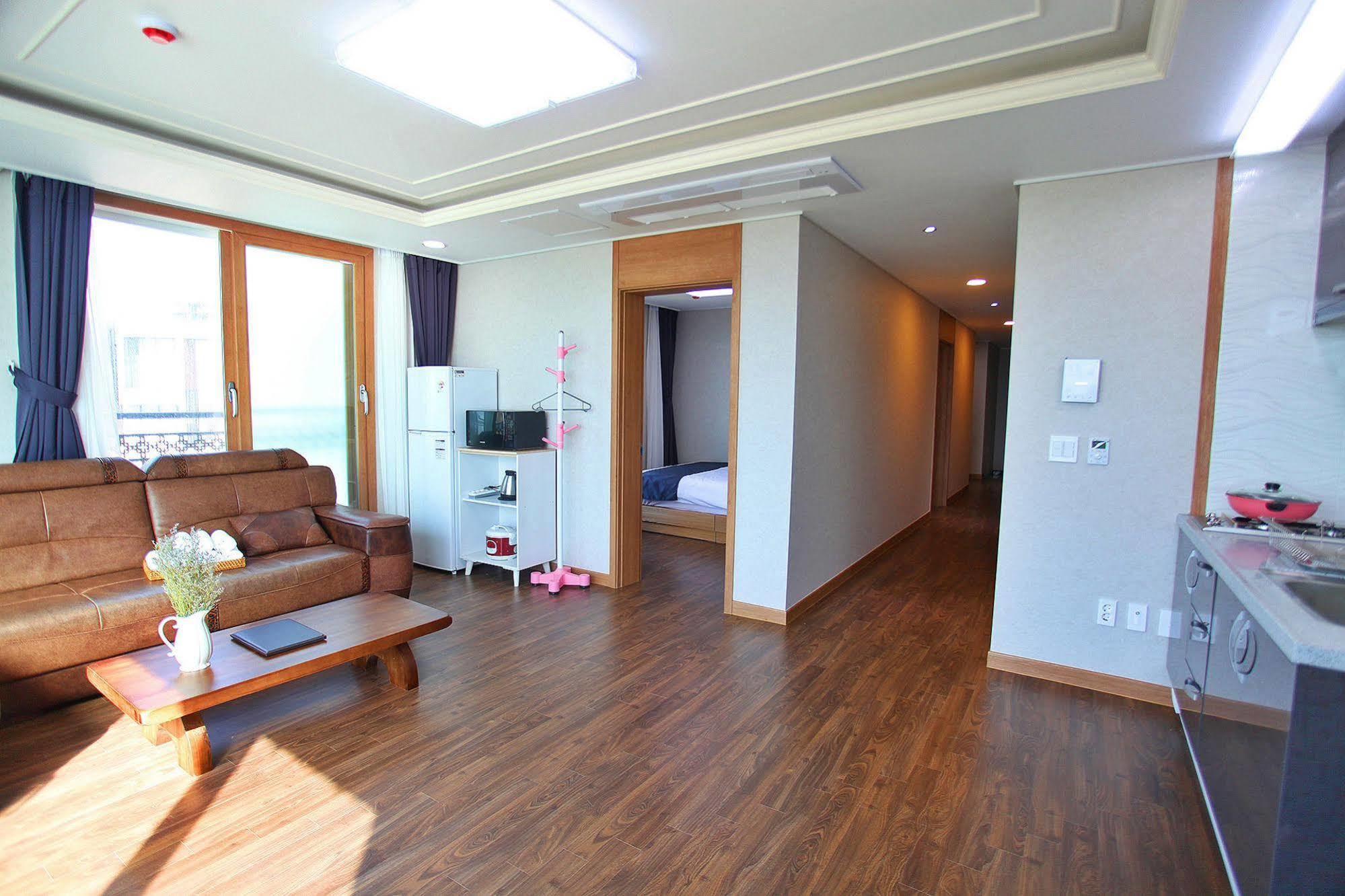 J Raum Resort Seogwipo Luaran gambar