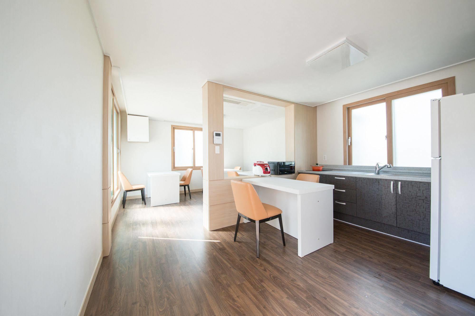 J Raum Resort Seogwipo Luaran gambar